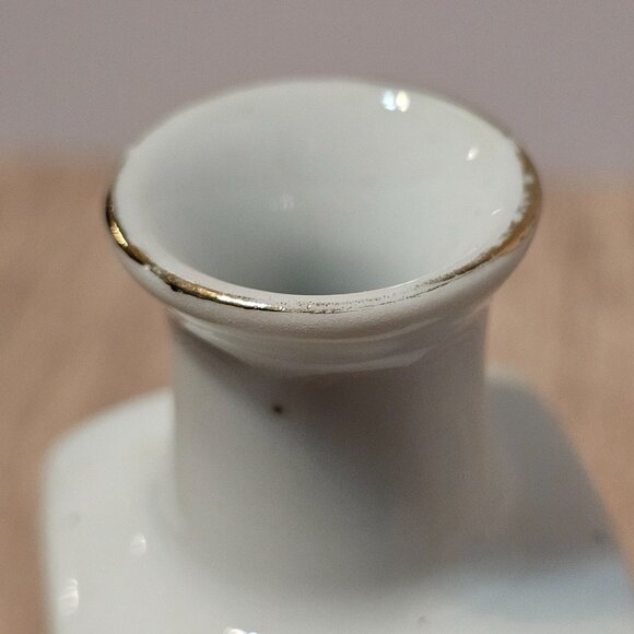 Pair of Small 3.5 Inch Chinese Floral Porcelain Vases - Picture 5 of 11